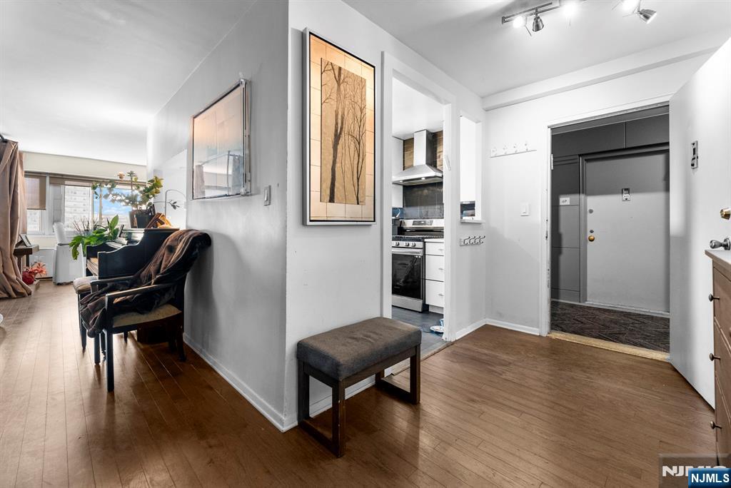 Homes for sale in Fort Lee, NJ | 2185 Lemoine Ave #6A, Fort Lee, NJ 07024 | MLS# 25028493