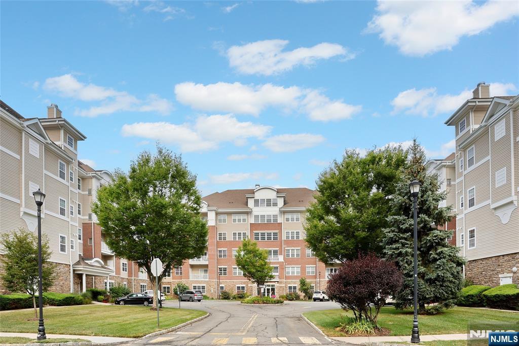 Homes for sale in Wanaque, NJ | 6116 Warrens Way, Wanaque, NJ 07465 | MLS# 25028495