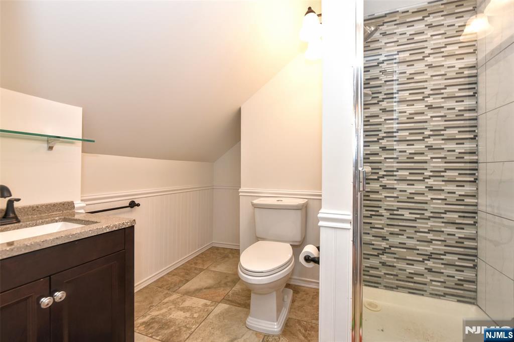 FULL BATH WITH SHOWER