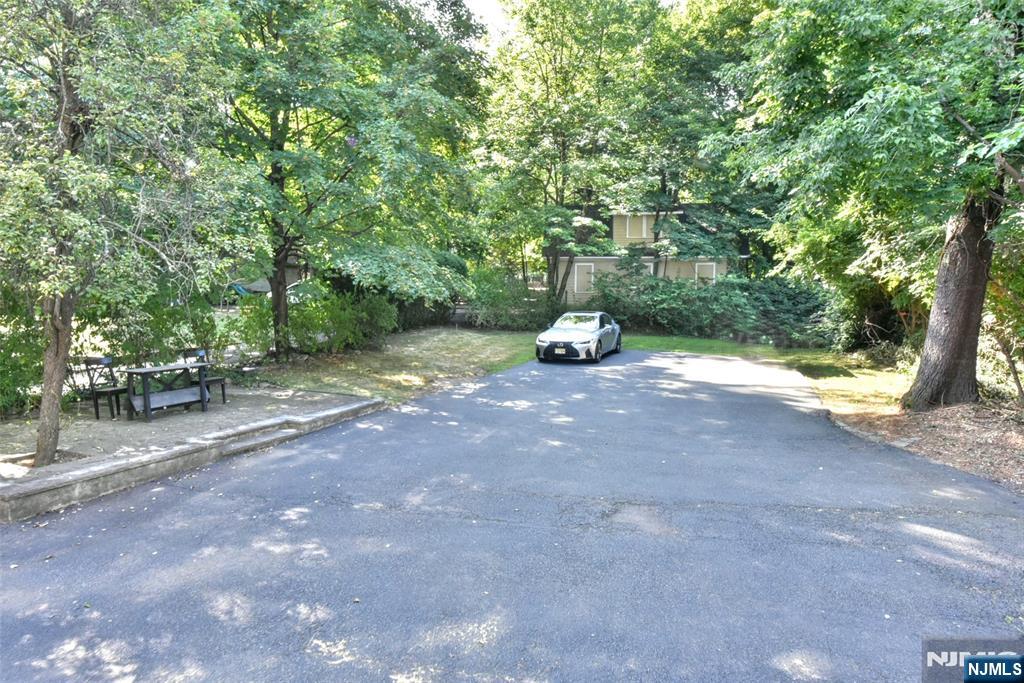 PARKING FOR 2 CARS