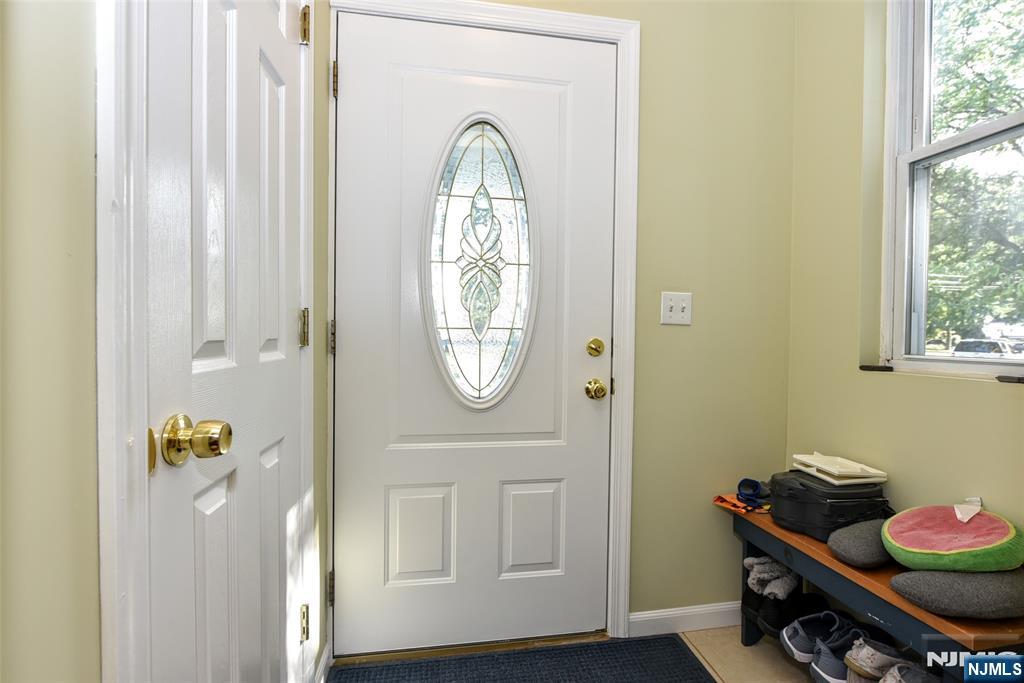 Homes for sale in Fair Lawn, NJ | 16 Van Saun Pl, Fair Lawn, NJ 07410 | MLS# 25028552