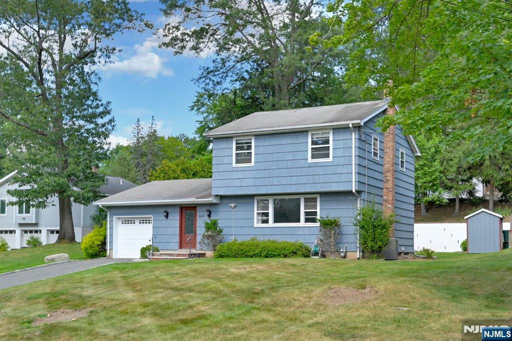 Homes for sale in Twp Of Washington, NJ | 665 Calvin St, Twp Of Washington, NJ 07676 | MLS# 25028557