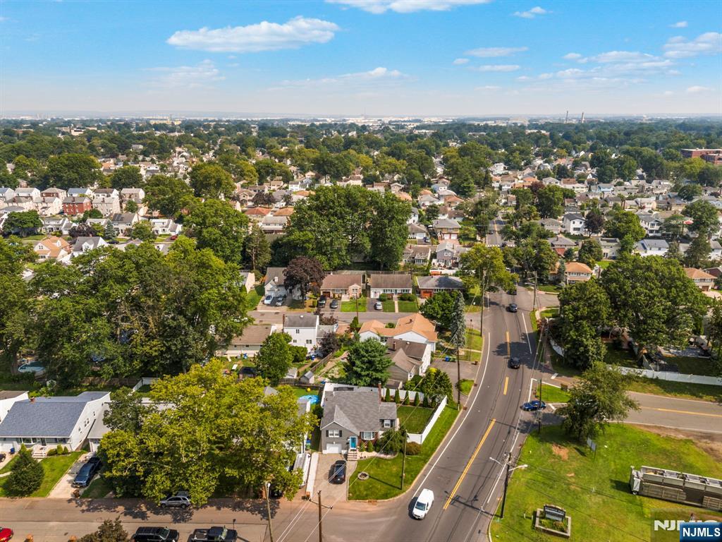 Homes for sale in Linden, NJ | 617 Livingston Rd, Linden, NJ 07036 | MLS# 25028612