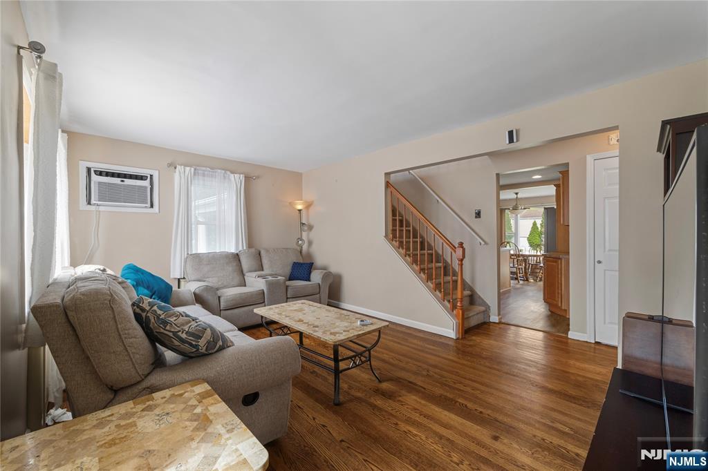 Homes for sale in Haledon, NJ | 7 Haledon Ct, Haledon, NJ 07508 | MLS# 25028634