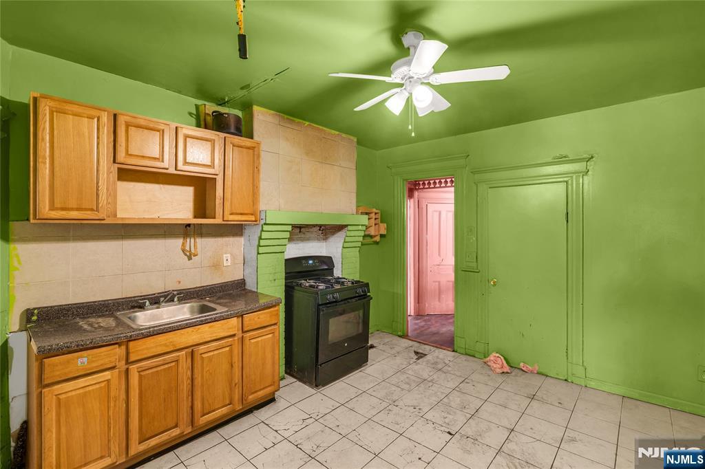 Homes for sale in East Orange, NJ | 182 Maple Ave, East Orange, NJ 07017 | MLS# 25028643