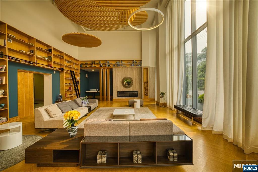 Homes for sale in Edgewater, NJ | 3 Somerset #113, Edgewater, NJ 07020 | MLS# 25028666