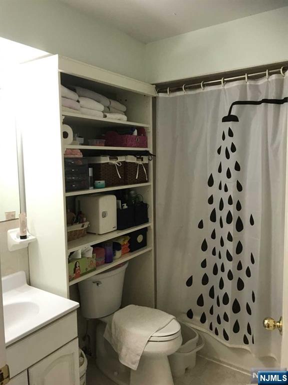 Homes for sale in Palisades Park, NJ | 118 Bergen Blvd #3A, Palisades Park, NJ 07650 | MLS# 25028689