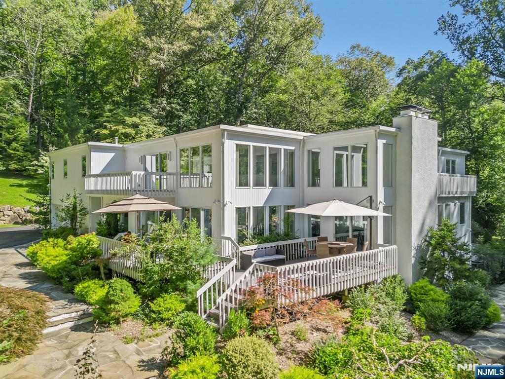 Homes for sale in Bernardsville, NJ | 40 Jockey Hollow Rd, Bernardsville, NJ 07924 | MLS# 25028692