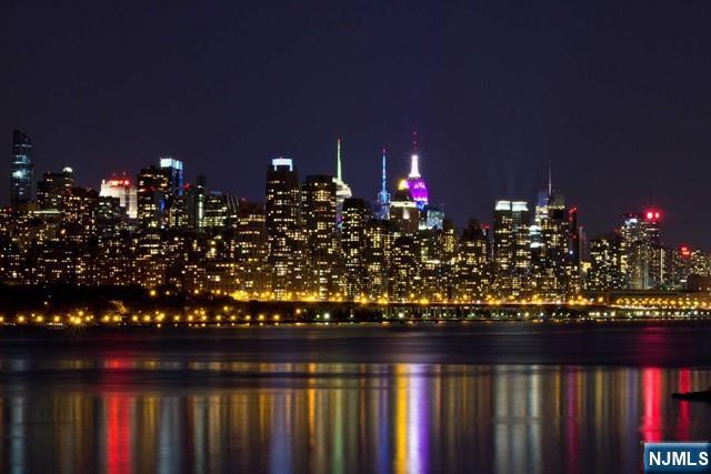$2,650,000 Condo