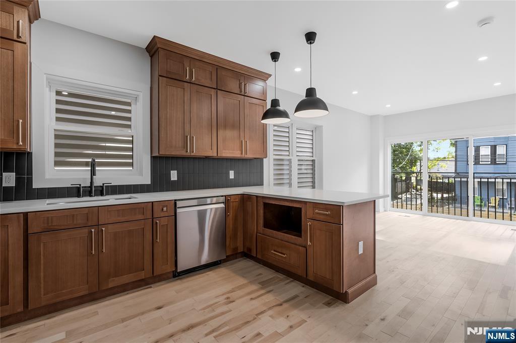 Homes for sale in Newark, NJ | 13 Voorhees, Newark, NJ 07108 | MLS# 25028699