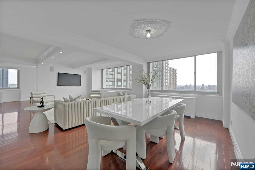 $788,000 Co-op