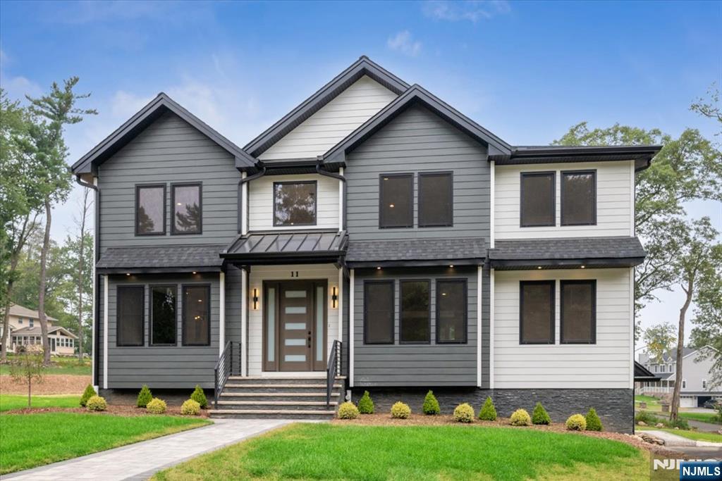 Homes for sale in West Milford, NJ | 11 Eagles Nest Ter, West Milford, NJ 07480 | MLS# 25028764