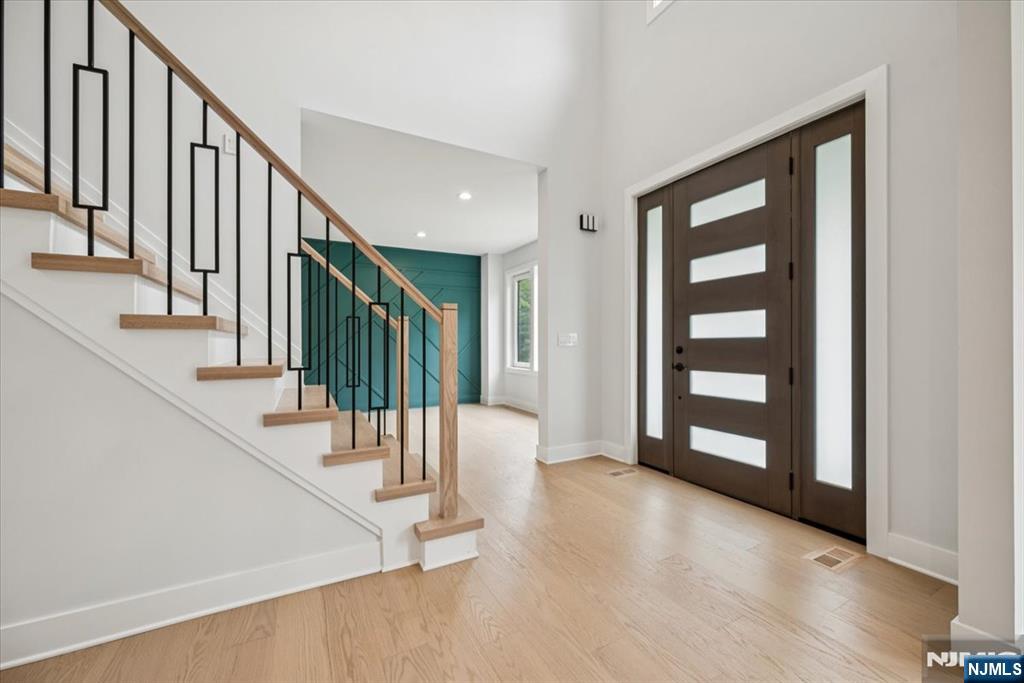 Homes for sale in West Milford, NJ | 11 Eagles Nest Ter, West Milford, NJ 07480 | MLS# 25028764