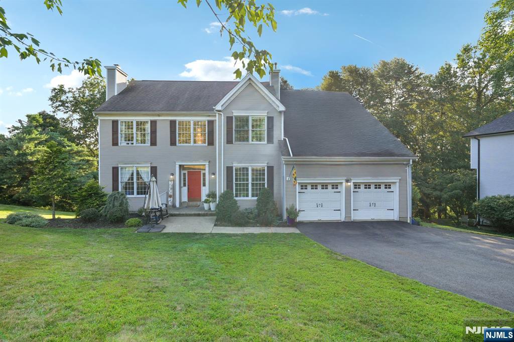 $999,900 Colonial