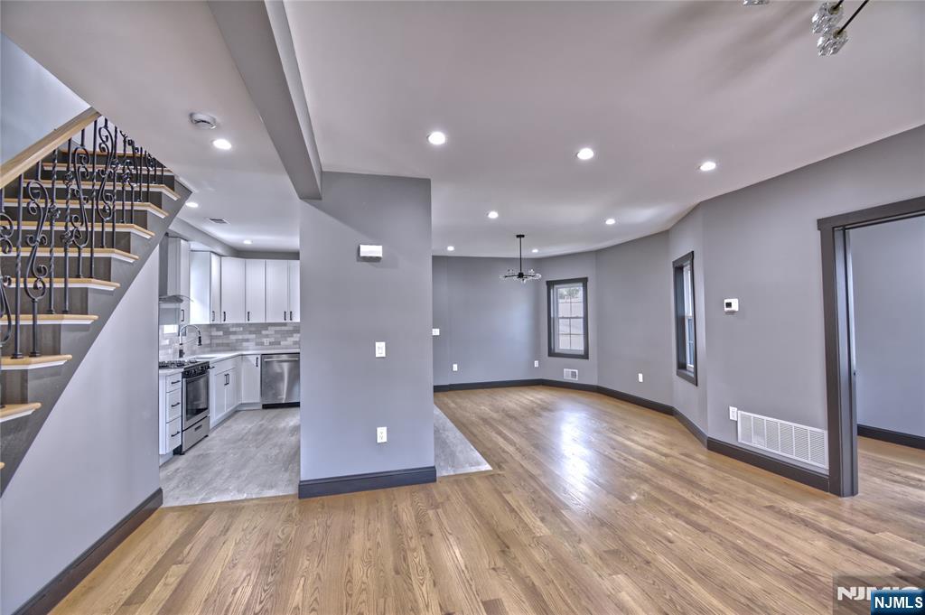 Homes for sale in Ridgefield Park, NJ | 72 Hille Pl, Ridgefield Park, NJ 07660 | MLS# 25028787