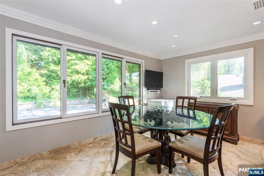 Homes for sale in Warren, NJ | 112 King George Rd, Warren, NJ 07059 | MLS# 25028841