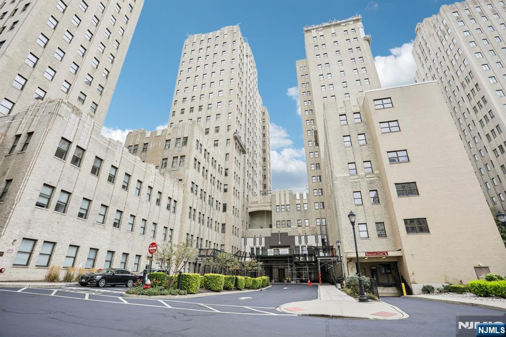 Homes for sale in Jersey City, NJ | 4 Beacon Way #900, Jersey City, NJ 07304 | MLS# 25028890