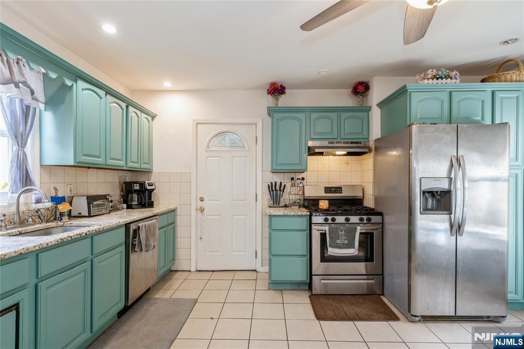 Homes for sale in Orange, NJ | 656 Scotland Rd, Orange, NJ 07050 | MLS# 25028935