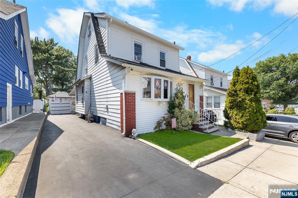 Homes for sale in Clifton, NJ | 275 7Th St, Clifton, NJ 07011 | MLS# 25028965