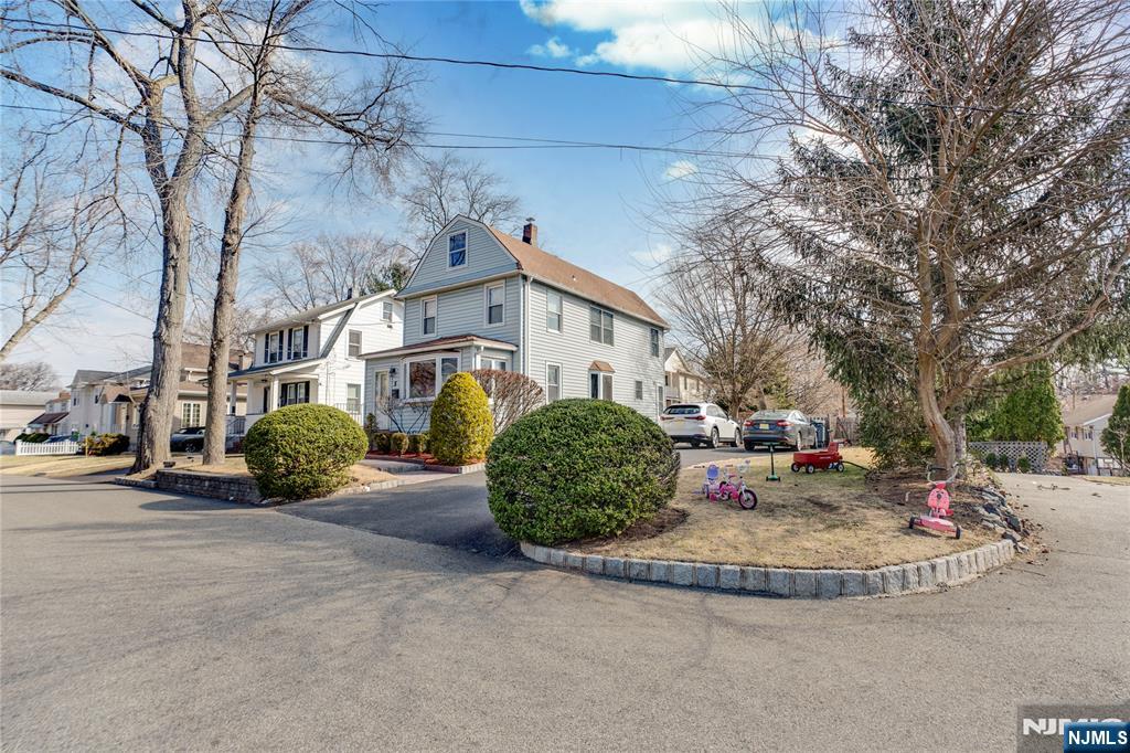 Homes for sale in Dumont, NJ | 5 Lawrence Ave, Dumont, NJ 07628 | MLS# 25028975