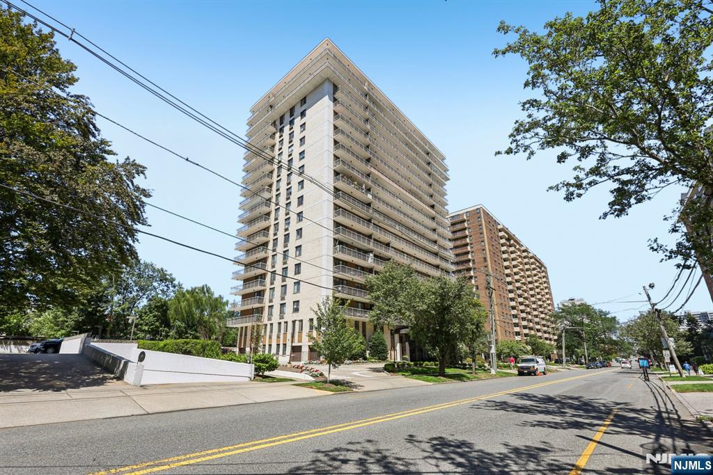 Homes for sale in Hackensack, NJ | 151 Prospect Ave #19E, Hackensack, NJ 07601 | MLS# 25028982