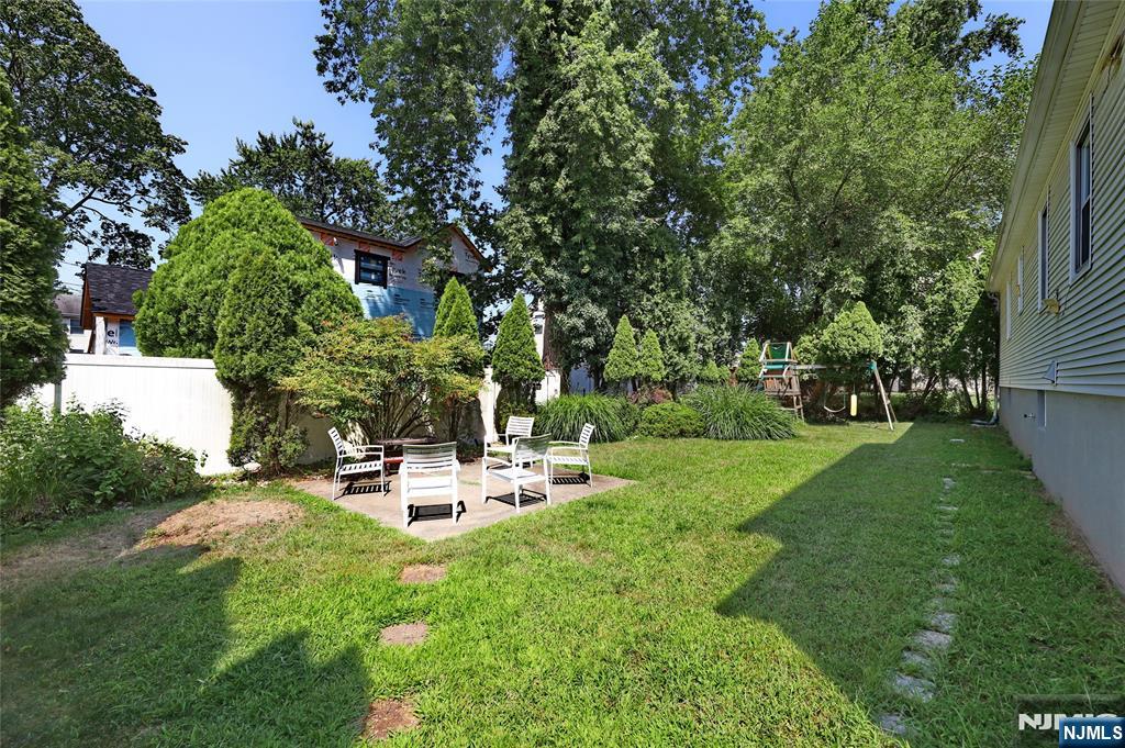 Homes for sale in Dumont, NJ | 5 Campi Ct, Dumont, NJ 07628 | MLS# 25028990