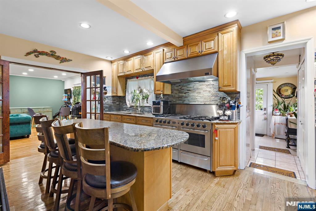 Homes for sale in Little Ferry, NJ | 89 Liberty St, Little Ferry, NJ 07643 | MLS# 25029027