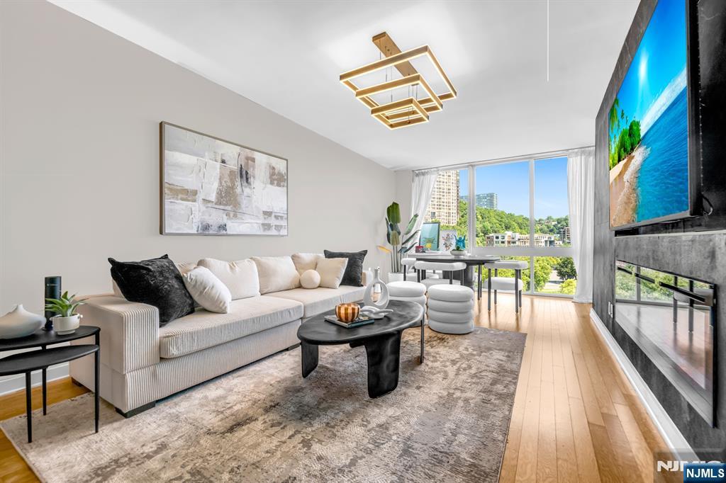 $769,000 Condo