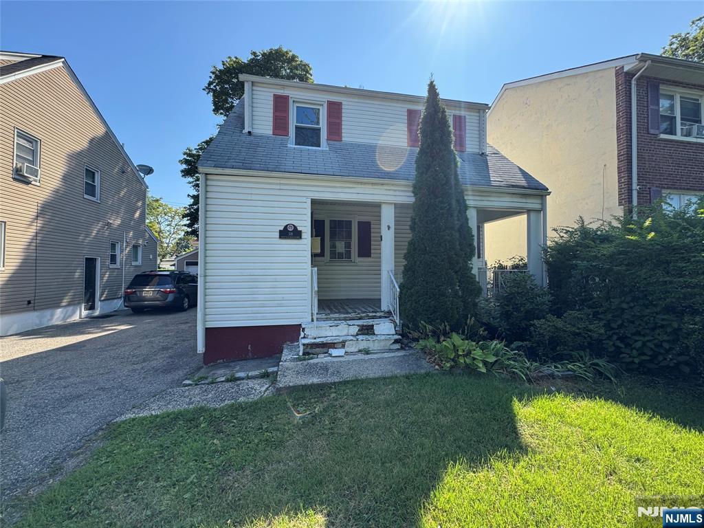 $349,900 Colonial