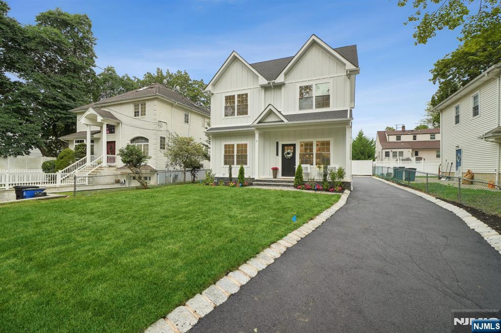 Homes for sale in Livingston, NJ | 7 Franklin Ave, Livingston, NJ 07039 | MLS# 25029172