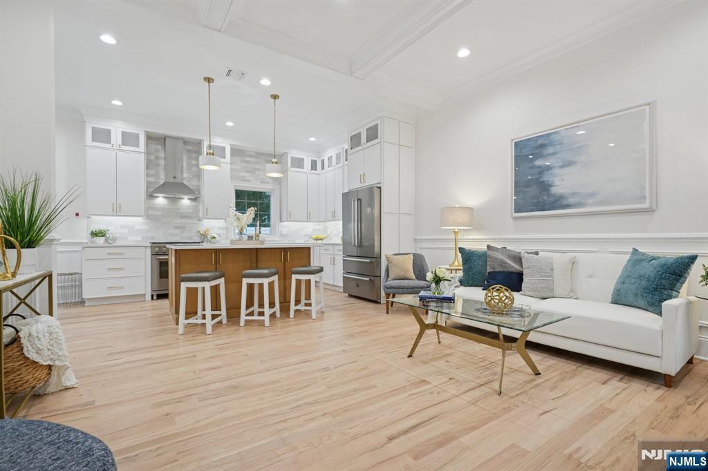 Homes for sale in Livingston, NJ | 7 Franklin Ave, Livingston, NJ 07039 | MLS# 25029172