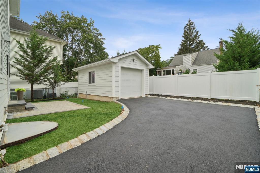 Homes for sale in Livingston, NJ | 7 Franklin Ave, Livingston, NJ 07039 | MLS# 25029172