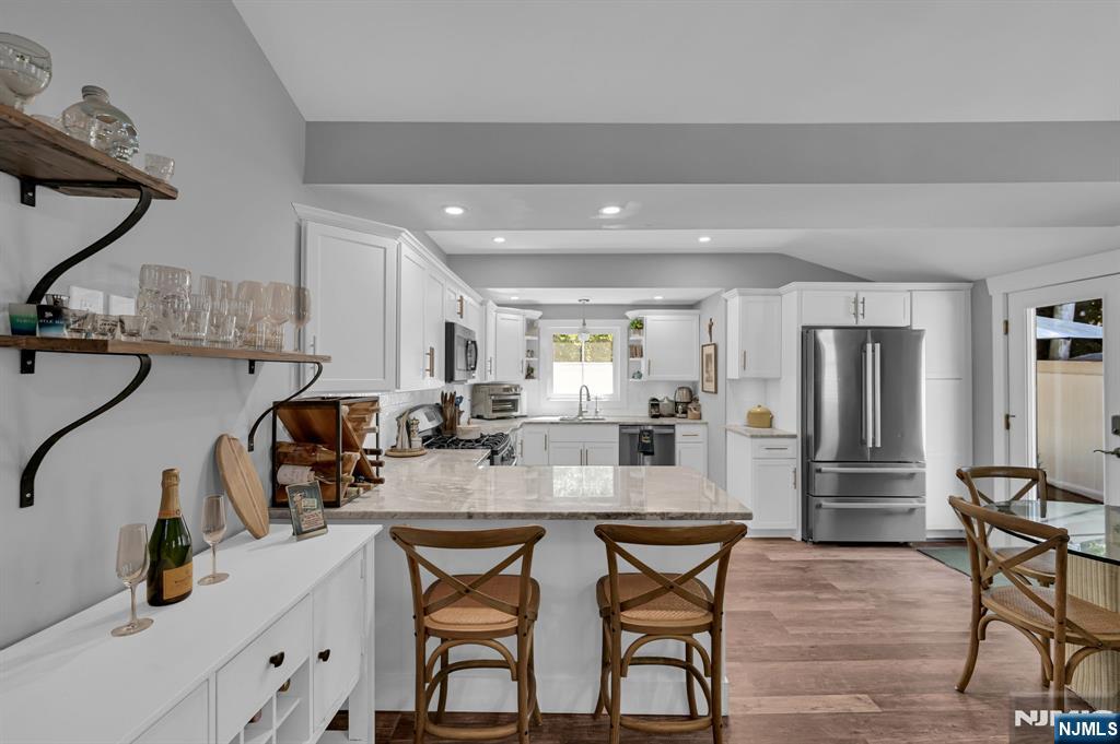 ユタッキーページ MLS Number 25029181 - 3 bed,2 bath, Residential Property for