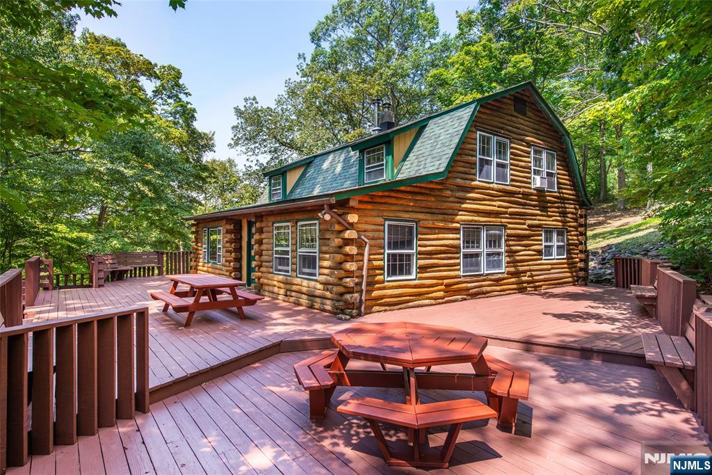 Homes for sale in Blairstown, NJ | 910 State Route 94, Blairstown, NJ 07825 | MLS# 25029304