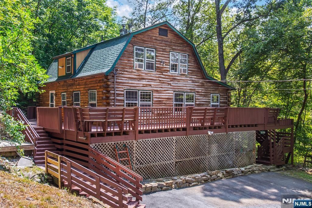 Homes for sale in Blairstown, NJ | 910 State Route 94, Blairstown, NJ 07825 | MLS# 25029304