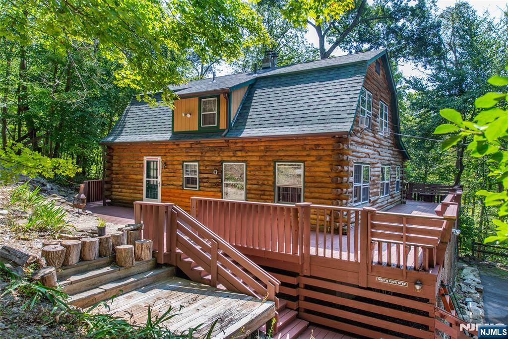 Homes for sale in Blairstown, NJ | 910 State Route 94, Blairstown, NJ 07825 | MLS# 25029304