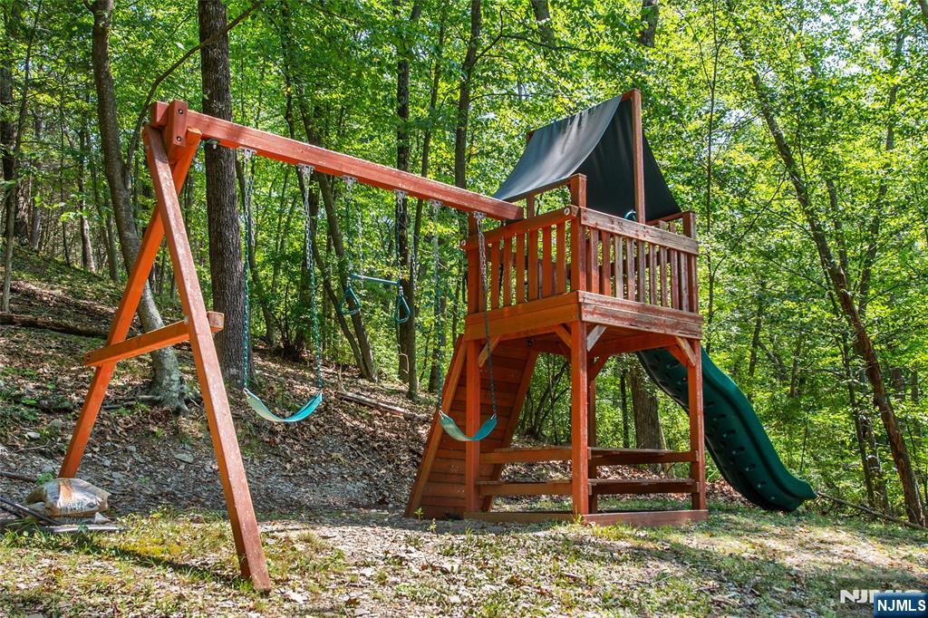 Homes for sale in Blairstown, NJ | 910 State Route 94, Blairstown, NJ 07825 | MLS# 25029304