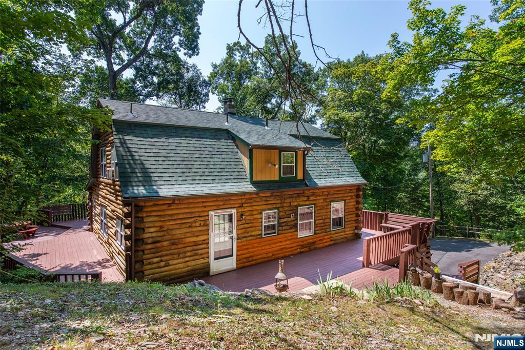 Homes for sale in Blairstown, NJ | 910 State Route 94, Blairstown, NJ 07825 | MLS# 25029304