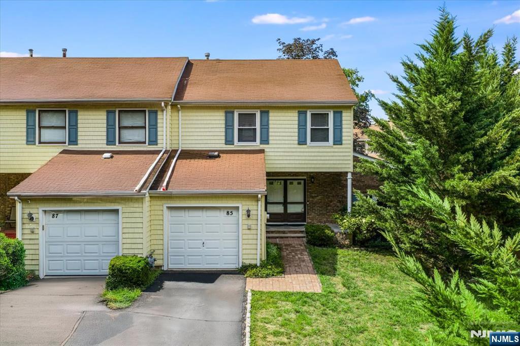 $599,000 Townhouse