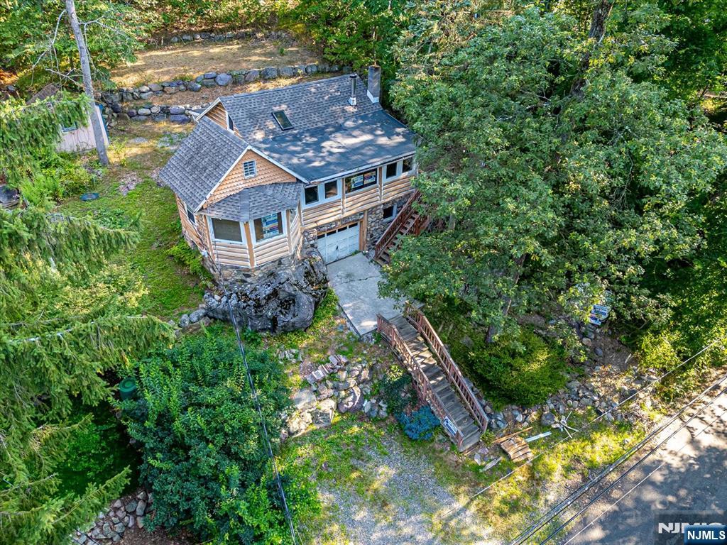 Homes for sale in West Milford, NJ | 17 Pheasant Ln, West Milford, NJ 07480 | MLS# 25029319