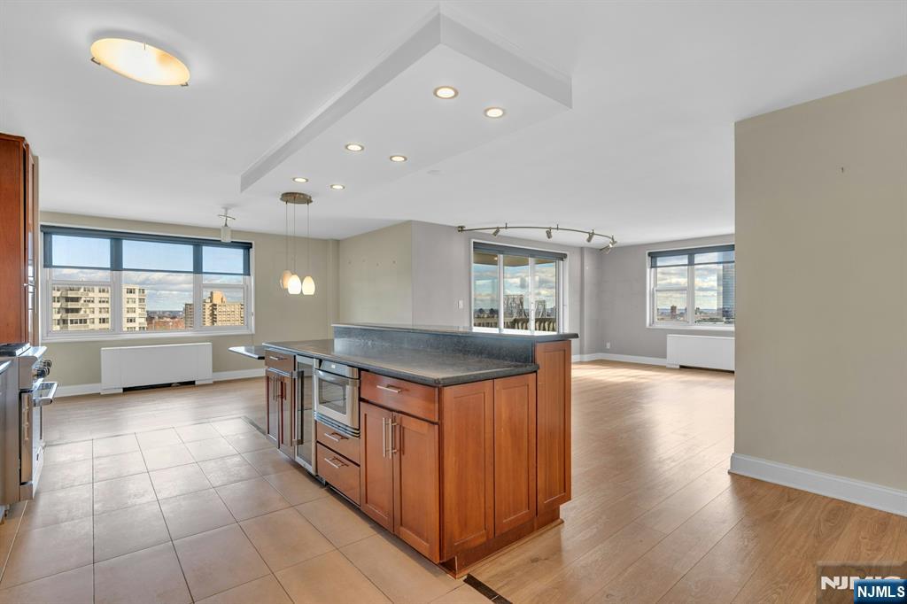 Homes for sale in Fort Lee, NJ | 2000 Linwood Ave #21S, Fort Lee, NJ 07024 | MLS# 25029458