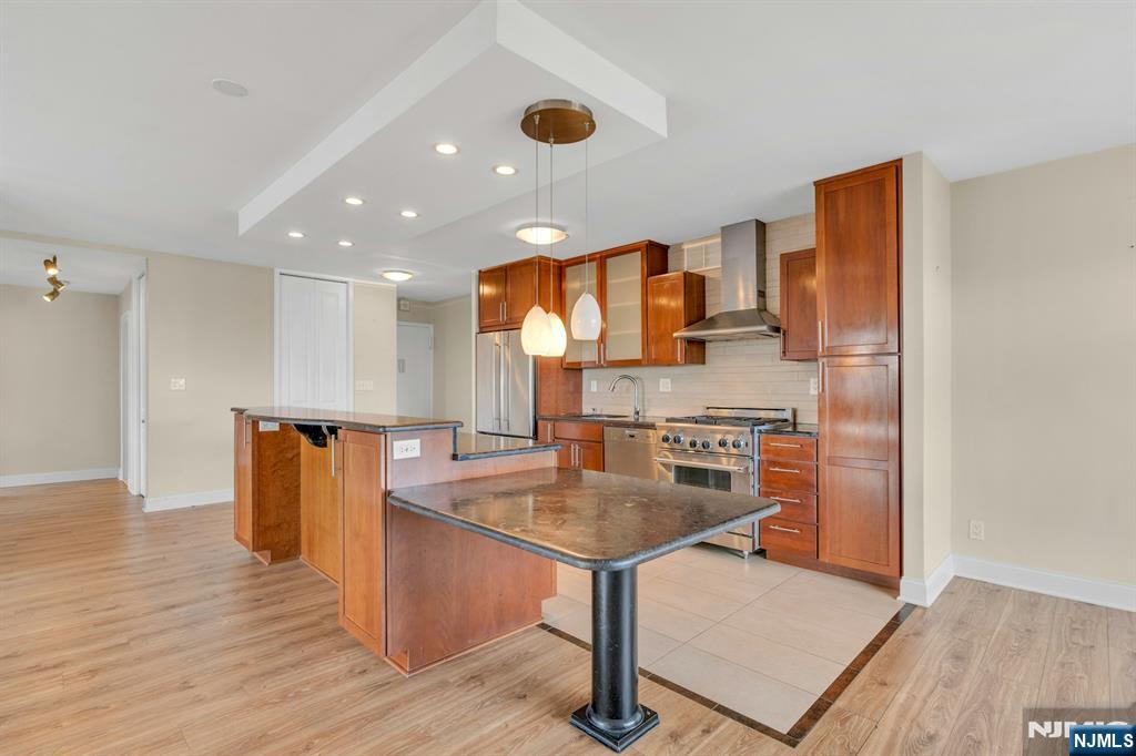 Homes for sale in Fort Lee, NJ | 2000 Linwood Ave #21S, Fort Lee, NJ 07024 | MLS# 25029458