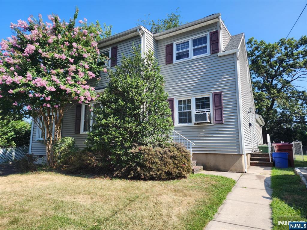 $549,000 Colonial