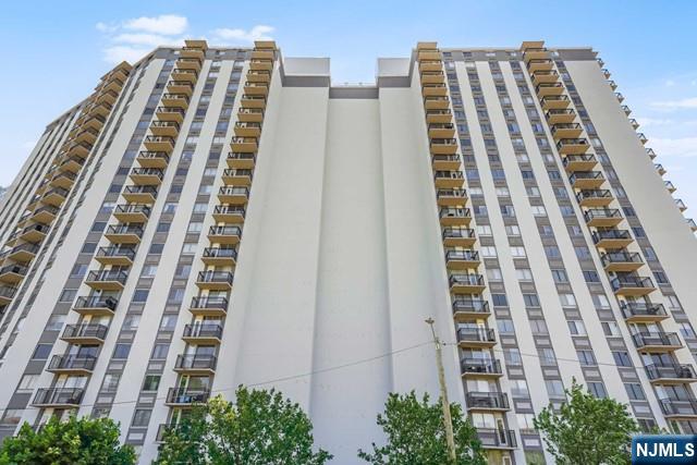 Homes for sale in Union City, NJ | 100 Manhattan Ave #2307, Union City, NJ 07087 | MLS# 25029493