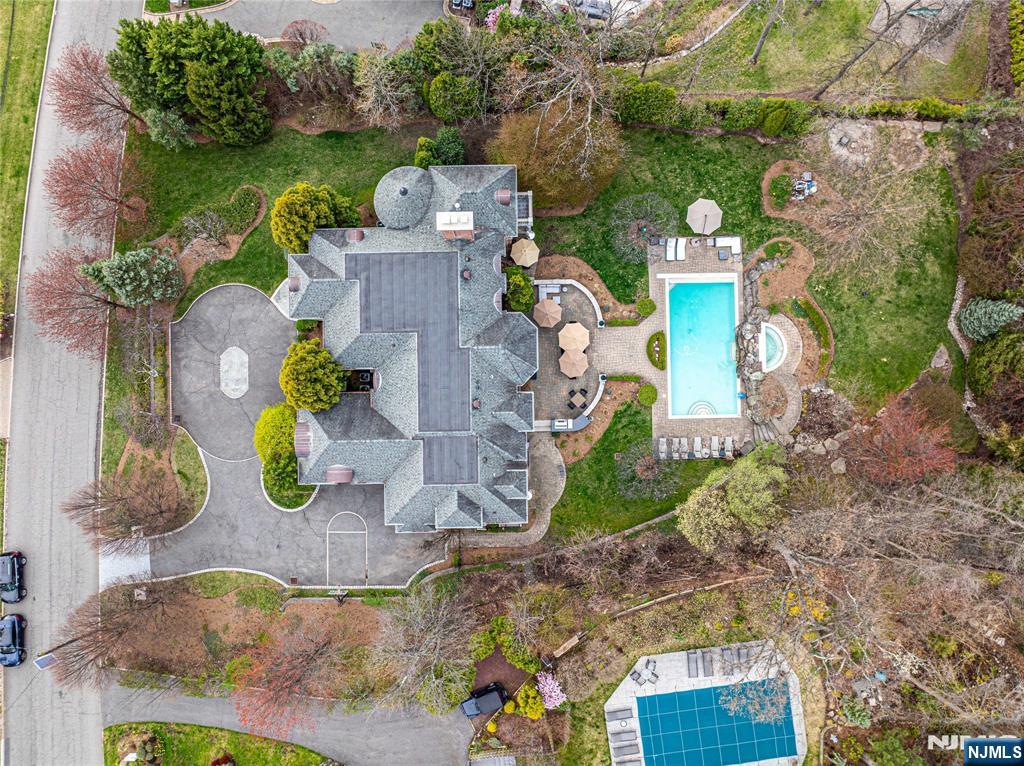 Homes for sale in Tenafly, NJ | 121 Churchill Rd, Tenafly, NJ 07670 | MLS# 25029502