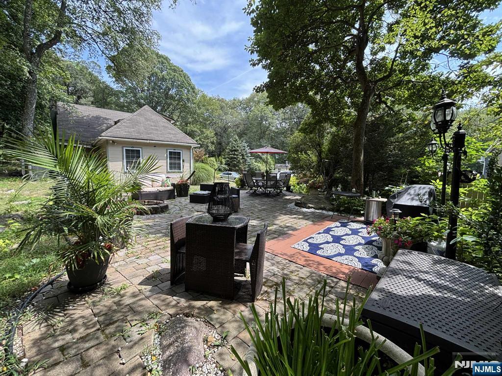 Homes for sale in Kinnelon Borough, NJ | 5 Old Gormely Ln, Kinnelon Borough, NJ 07405 | MLS# 25029528