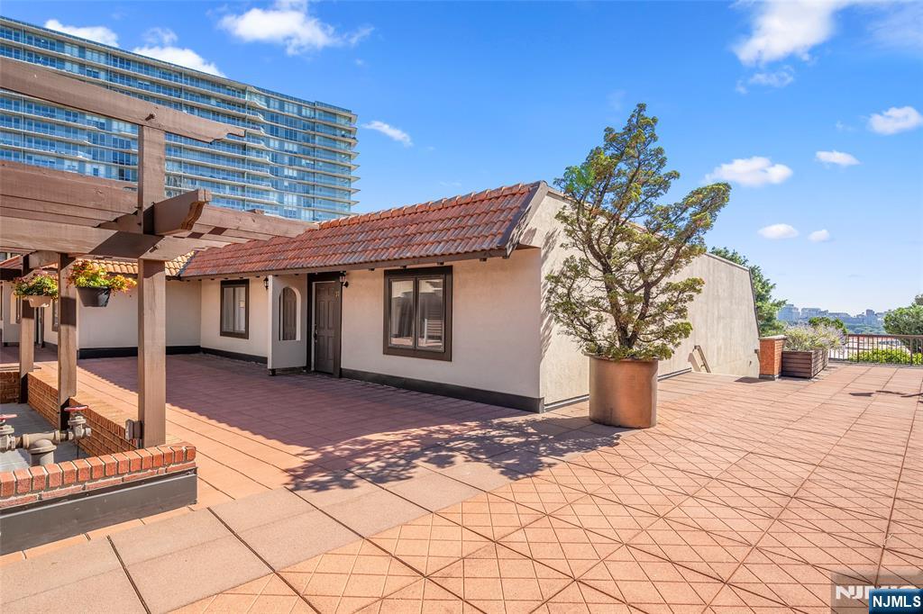 Homes for sale in Cliffside Park, NJ | 300 Gorge Rd #37, Cliffside Park, NJ 07010 | MLS# 25029534