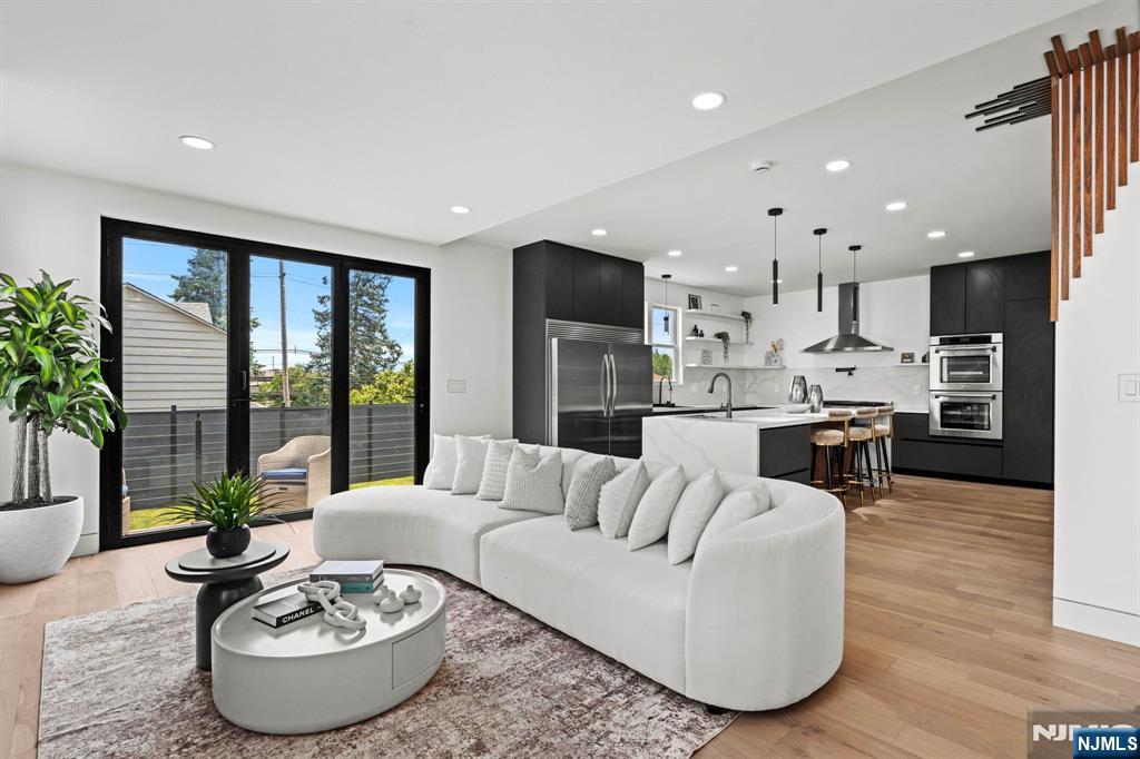 Homes for sale in Rutherford, NJ | 33 Elycroft Pkwy, Rutherford, NJ 07070 | MLS# 25029549