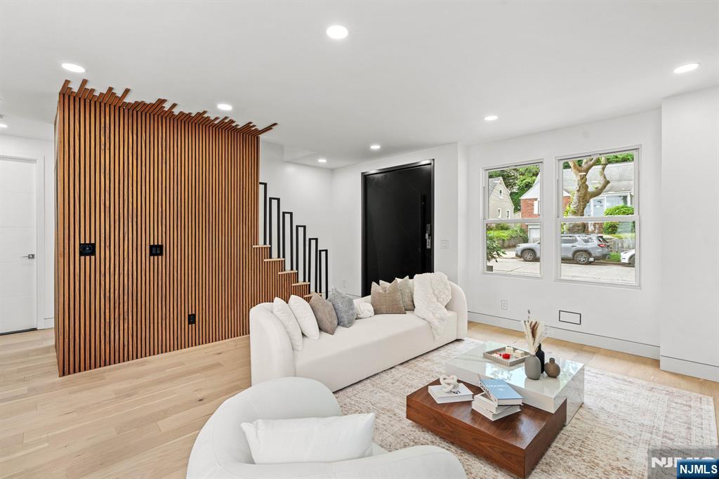 Homes for sale in Rutherford, NJ | 33 Elycroft Pkwy, Rutherford, NJ 07070 | MLS# 25029549