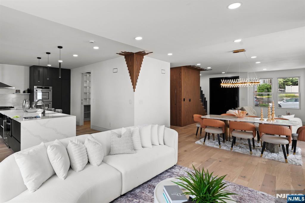 Homes for sale in Rutherford, NJ | 33 Elycroft Pkwy, Rutherford, NJ 07070 | MLS# 25029549